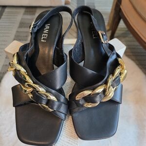 Vaneli Black Leather Gold Chain Link Square Toe Block Heel Sandals 7.5N Like New